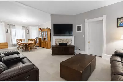 1502 S Galena Avenue, Dixon, IL 61021 - Photo 7