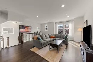 941 Coletta Cir, Naperville, IL 60563 - Photo 7