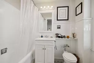 2608 N Lakeview Ave, Chicago, IL 60614 - Photo 11