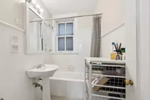 2608 N Lakeview Ave, Chicago, IL 60614 - Photo 11