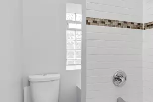 4555 N Malden St, Chicago, IL 60640 - Photo 7