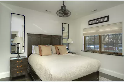 6227 N Sauganash Avenue, Chicago, IL 60646 - Photo 51