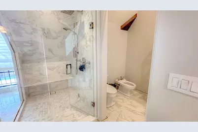 6227 N Sauganash Avenue, Chicago, IL 60646 - Photo 37