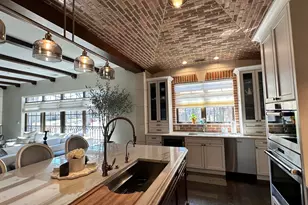 6227 N Sauganash Ave, Chicago, IL 60646 - Photo 3