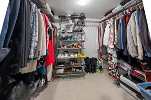 2444 N Linden Pl, Chicago, IL 60647 - Photo 19