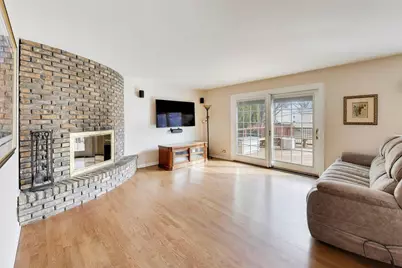 2013 N Windsor Drive, Arlington Heights, IL 60004 - Photo 13