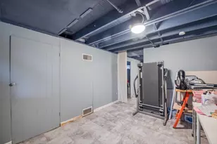 702 Jackson St, Aurora, IL 60505 - Photo 15