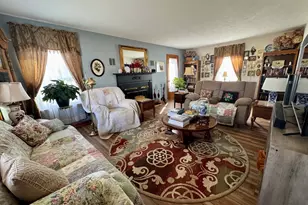 208 E Market St, Tampico, IL 61283 - Photo 5