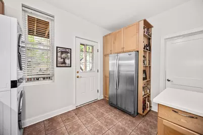3263 N Broadway Street #2, Chicago, IL 60657 - Photo 7
