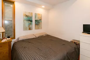 1307 N Greenview Ave, Chicago, IL 60642 - Photo 13