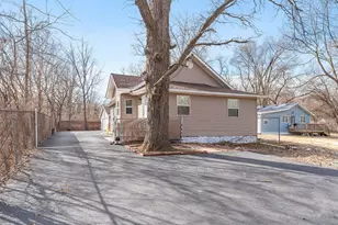 608 Woodruff Ave, Joliet, IL 60436 - Photo 1