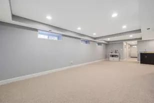 2852 W Fletcher St, Chicago, IL 60618 - Photo 27