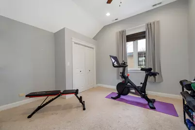 2852 W Fletcher Street, Chicago, IL 60618 - Photo 25