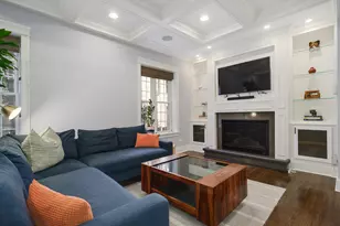 2852 W Fletcher St, Chicago, IL 60618 - Photo 13