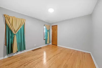 5756 S Kolmar Avenue, Chicago, IL 60629 - Photo 7