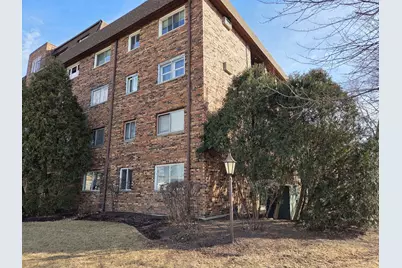 7117 W 93rd Street #104, Oak Lawn, IL 60453 - Photo 1