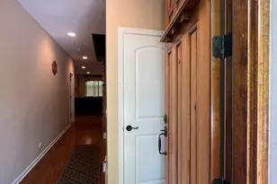 1231 Caroline Ct, Vernon Hills, IL 60061 - Photo 3