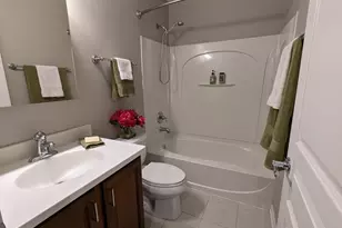 3604 Neubauer Circle, Lindenhurst, IL 60046 - Photo 17