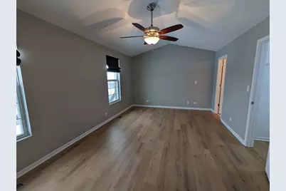 3604 Neubauer Circle #0, Lindenhurst, IL 60046 - Photo 11