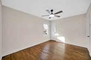 10558 S Prairie Ave, Chicago, IL 60628 - Photo 13