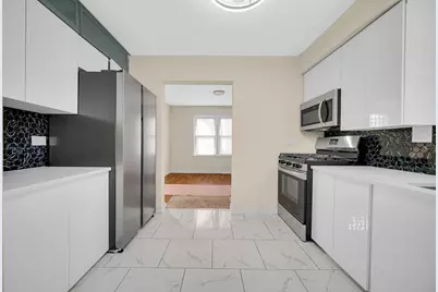 10558 S Prairie Avenue, Chicago, IL 60628 - Photo 7