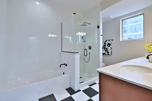 2523 S Calumet Ave, Chicago, IL 60616 - Photo 39