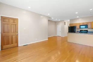 5028 W Lawrence Ave, Chicago, IL 60630 - Photo 17