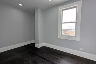 5028 W Lawrence Ave, Chicago, IL 60630 - Photo 9