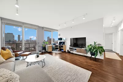 910 W Huron Street #1010, Chicago, IL 60642 - Photo 3