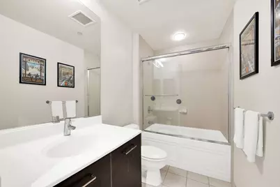 910 W Huron Street #1010, Chicago, IL 60642 - Photo 13