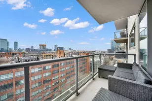 910 W Huron St, Chicago, IL 60642 - Photo 11