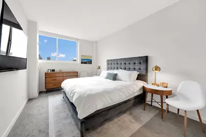 910 W Huron Street #1010, Chicago, IL 60642 - Photo 15