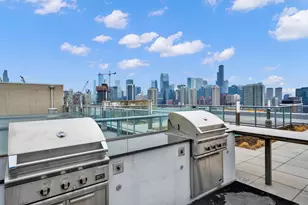 910 W Huron St, Chicago, IL 60642 - Photo 31