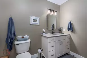 941 N 2150th Rd, Ottawa, IL 61348 - Photo 39