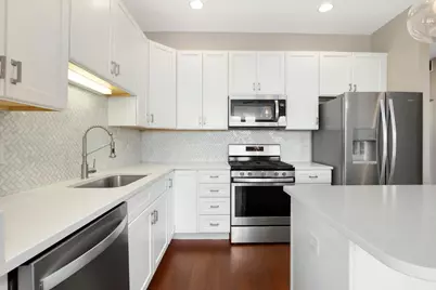 2243 N Lister Avenue #402, Chicago, IL 60614 - Photo 7