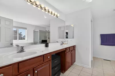 359 W Asbury Drive, Round Lake, IL 60073 - Photo 21