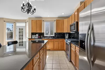 359 W Asbury Drive, Round Lake, IL 60073 - Photo 11