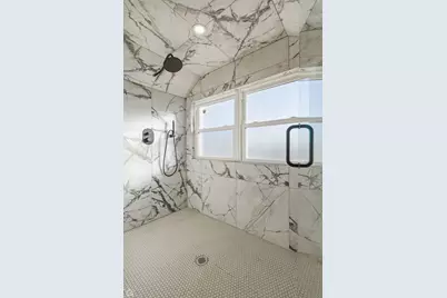 5525 W Berenice Avenue, Chicago, IL 60641 - Photo 17