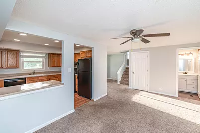 1403 E Lillian Avenue #0, Arlington Heights, IL 60004 - Photo 5