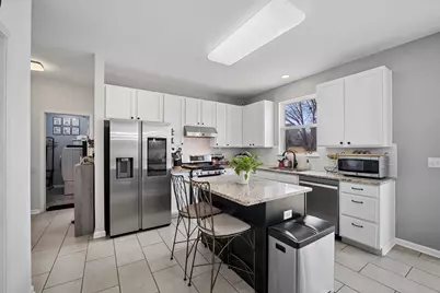 82 Brentwood Drive, Gilberts, IL 60136 - Photo 9