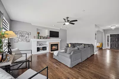 82 Brentwood Drive, Gilberts, IL 60136 - Photo 13