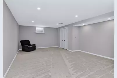 1542 Castlewood Drive, Wheaton, IL 60189 - Photo 21