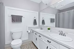 1542 Castlewood Dr, Wheaton, IL 60189 - Photo 19