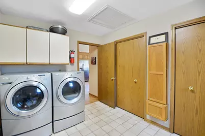 21 N Highview Circle, Hawthorn Woods, IL 60047 - Photo 17