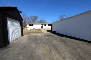 163 Terry Ct, Woodstock, IL 60098 - Photo 17