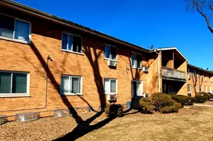 721 Elmhurst Rd, Des Plaines, IL 60016 - Photo 1