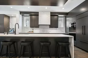 5643 N Glenwood Ave, Chicago, IL 60660 - Photo 7