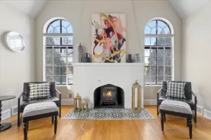 330 E St Charles Rd, Elmhurst, IL 60126 - Photo 5