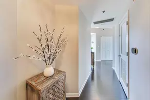 400 W Ontario St, Chicago, IL 60654 - Photo 9