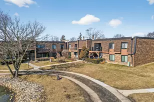 605 Limerick Ln, Schaumburg, IL 60193 - Photo 21